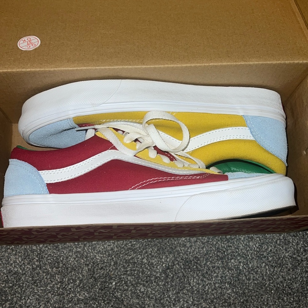 VANS NEVER WORN, (Sunshine) Multicolored, Not sold in store anymore